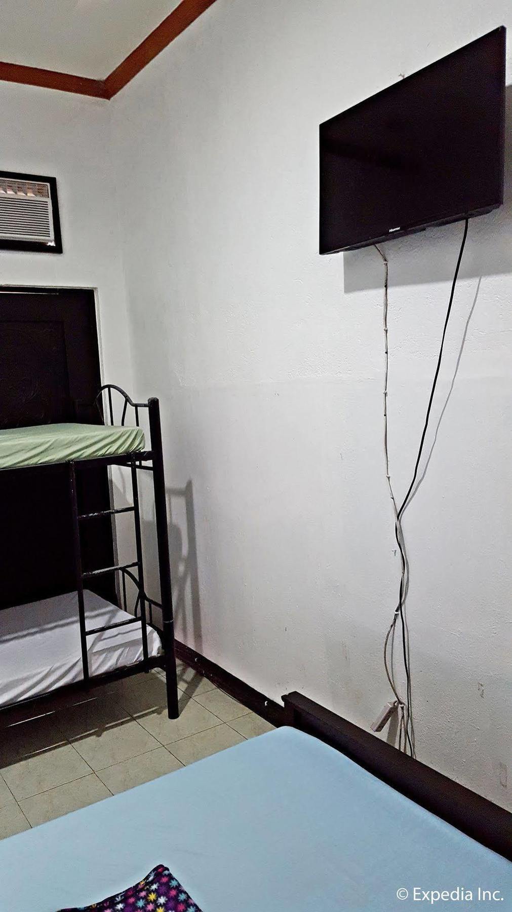 Tagaytay Garden Budgetel - City Center Tagaytay City Esterno foto