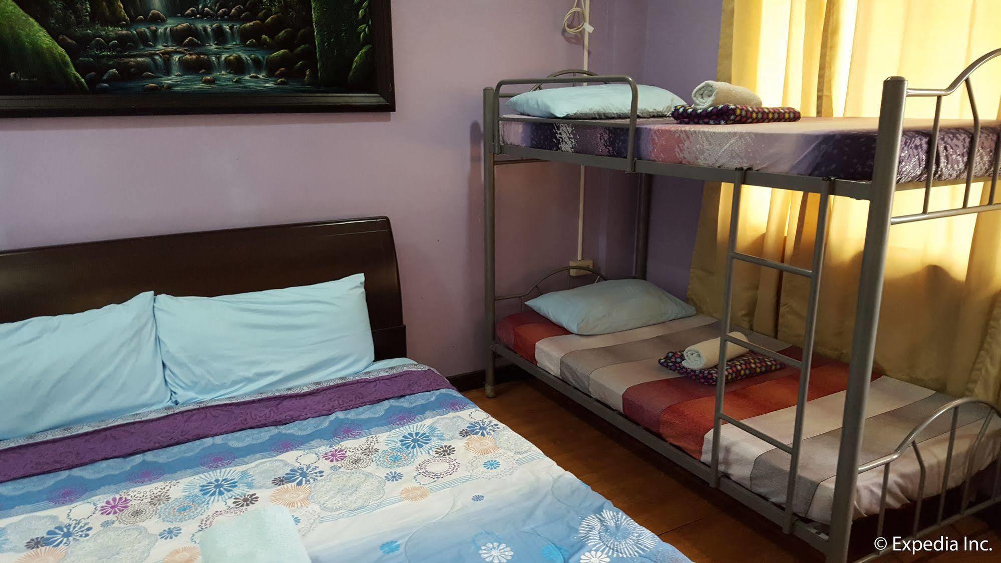 Tagaytay Garden Budgetel - City Center Tagaytay City Esterno foto